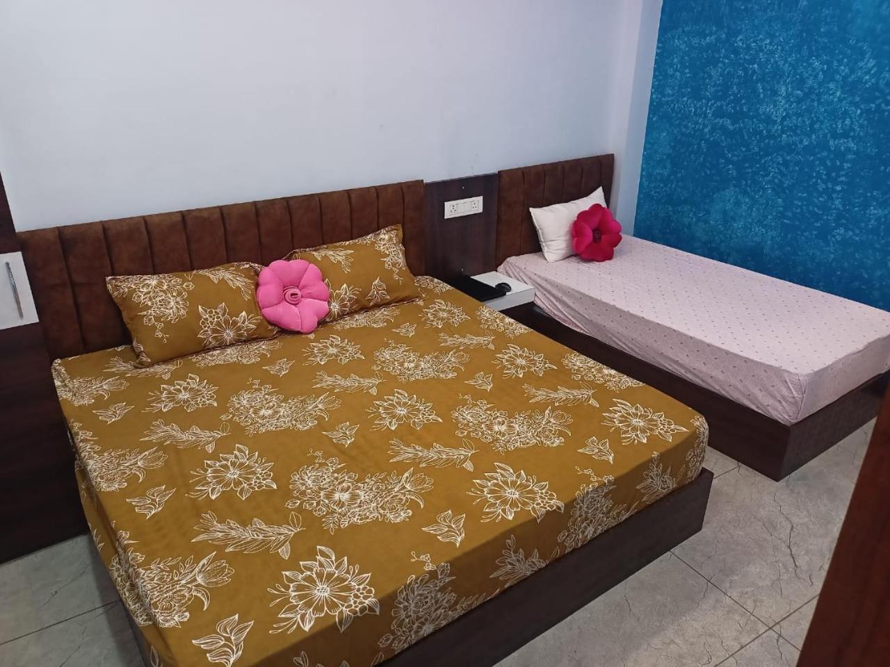Anant Home Stay Ujjain Eksteriør bilde